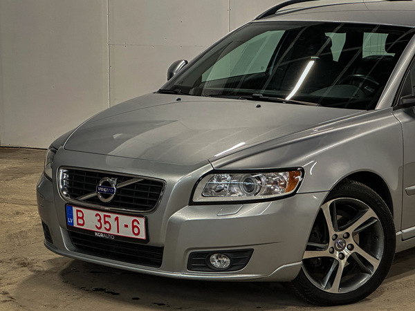 Volvo V50, 2011, 1.6 dīzelis, manuāla