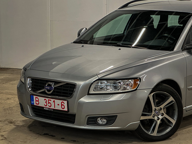 Volvo V50, 2011, 1.6 dīzelis, manuāla