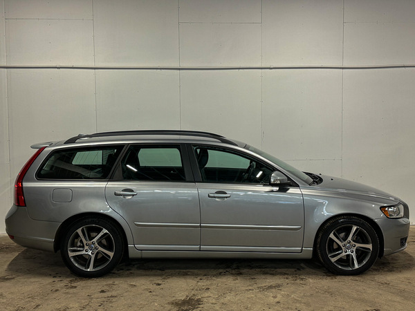Volvo V50, 2011, 1.6 dīzelis, manuāla