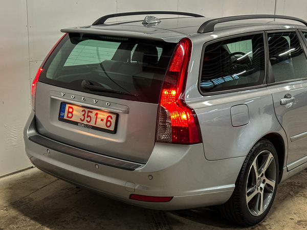 Volvo V50, 2011, 1.6 dīzelis, manuāla