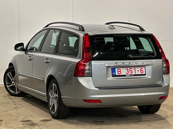 Volvo V50, 2011, 1.6 dīzelis, manuāla