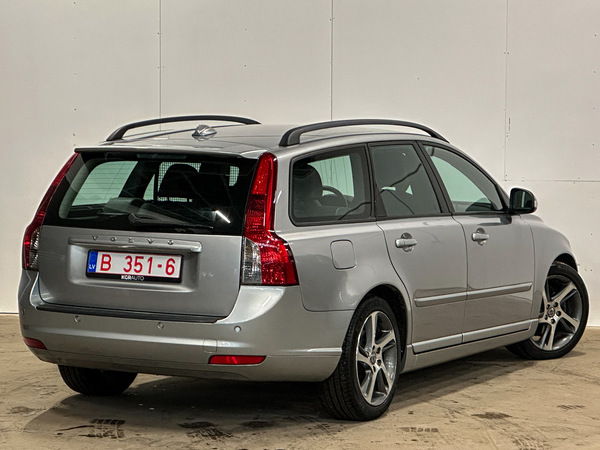 Volvo V50, 2011, 1.6 dīzelis, manuāla