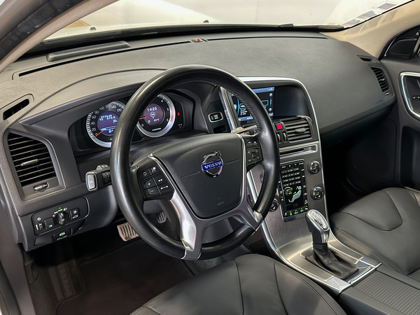 Volvo XC 60, 2012, 2.4 dīzelis, automāts