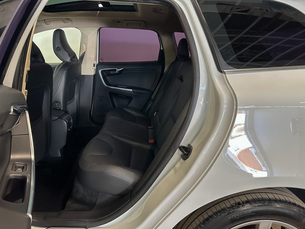 Volvo XC 60, 2012, 2.4 dīzelis, automāts