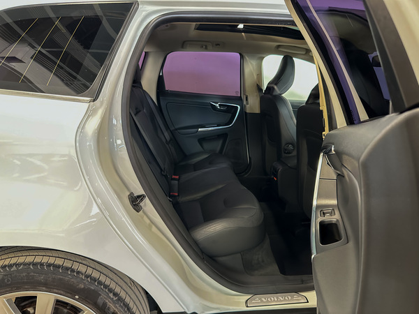 Volvo XC 60, 2012, 2.4 dīzelis, automāts