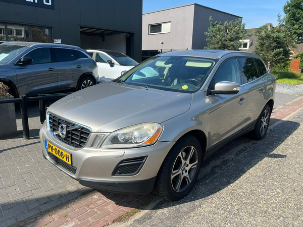 (Drīzumā) Volvo XC 60, 2011, 2.4 dīzelis, automāts