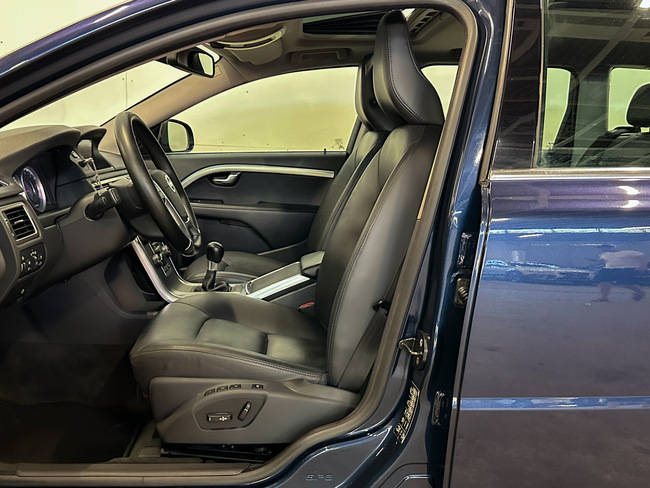 Volvo V70, 2012, 2.0 dīzelis, manuāla