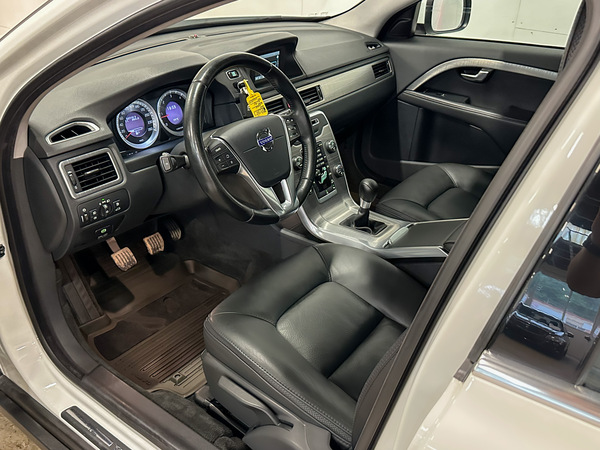 Volvo XC 70, 2013, 2.4 dīzelis, manuāla