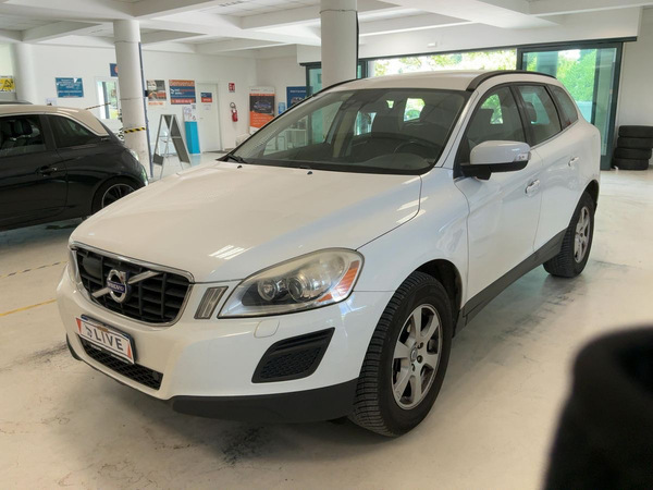 (Drīzumā) Volvo XC 60, 2011, 2.4 dīzelis, automāts