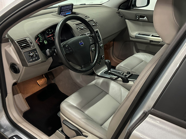Volvo V50, 2008, 2.0 dīzelis, automāts