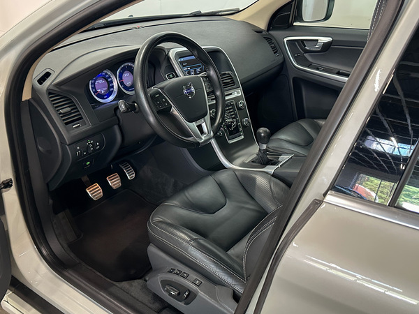 Volvo XC 60, 2011, 2.4 dīzelis, manuāla