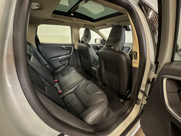 Volvo XC 60, 2011, 2.4 dīzelis, manuāla