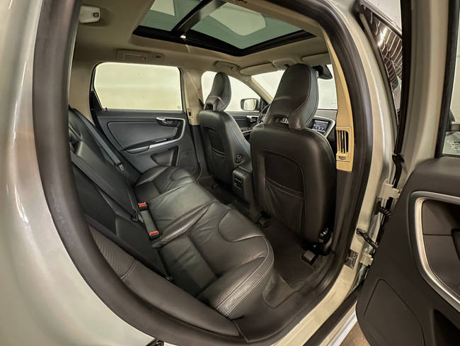 Volvo XC 60, 2011, 2.4 dīzelis, manuāla