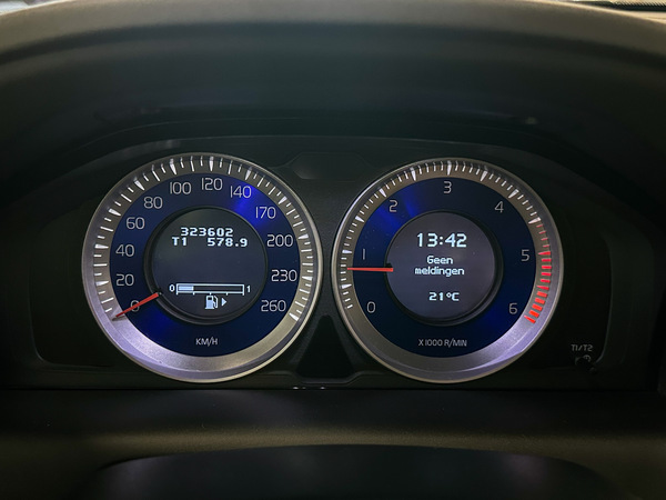 Volvo XC 60, 2011, 2.4 dīzelis, manuāla