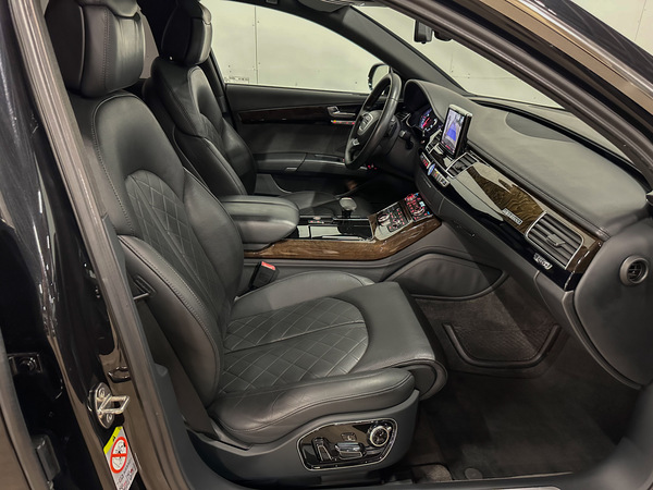 Audi A8, 2010, 4.2 dīzelis, automāts