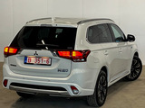 Mitsubishi Outlander, 2015, 2.0 hibrīds, automāts