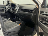 Mitsubishi Outlander, 2015, 2.0 hibrīds, automāts
