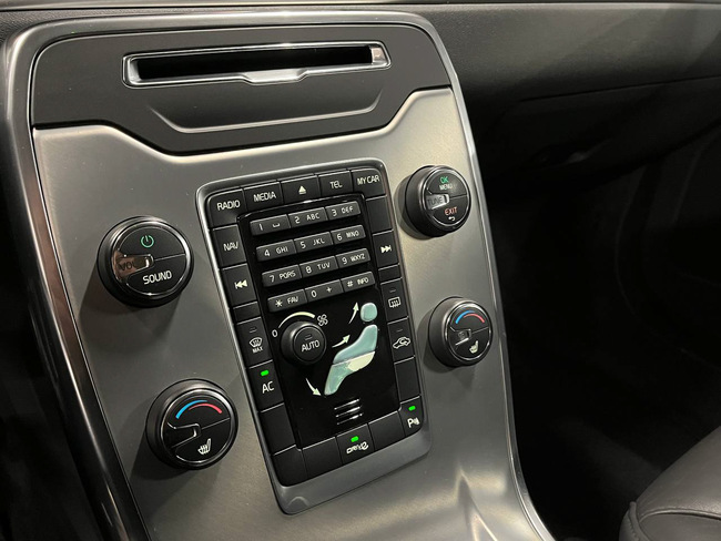 Volvo V70, 2012, 2.0 dīzelis, automāts