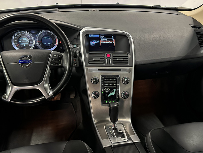 Volvo XC 60, 2011, 2.4 dīzelis, automāts
