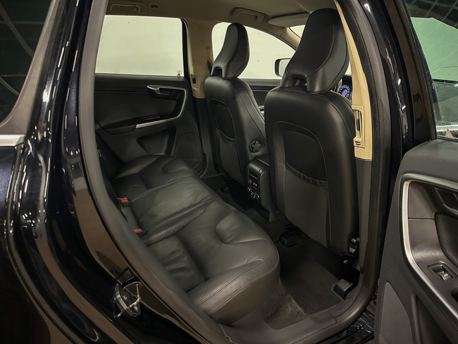 Volvo XC 60, 2010, 2.4 dīzelis, automāts