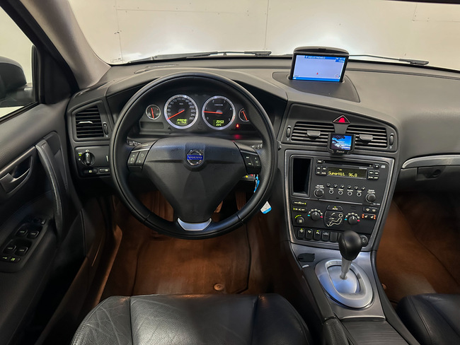 Volvo V70, 2007, 2.4 dīzelis, manuāla