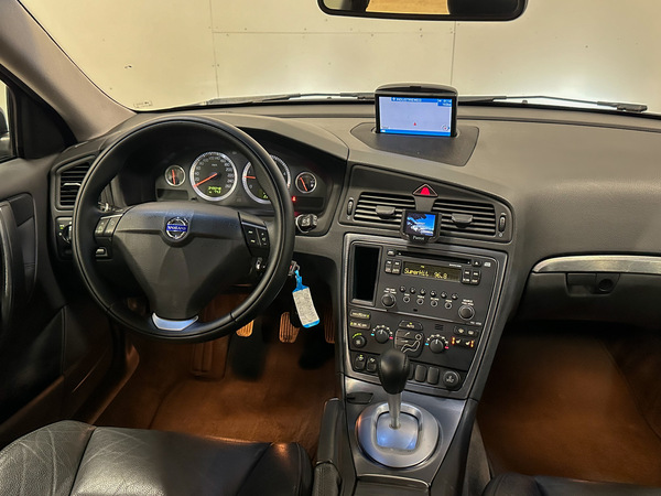 Volvo V70, 2007, 2.4 dīzelis, manuāla