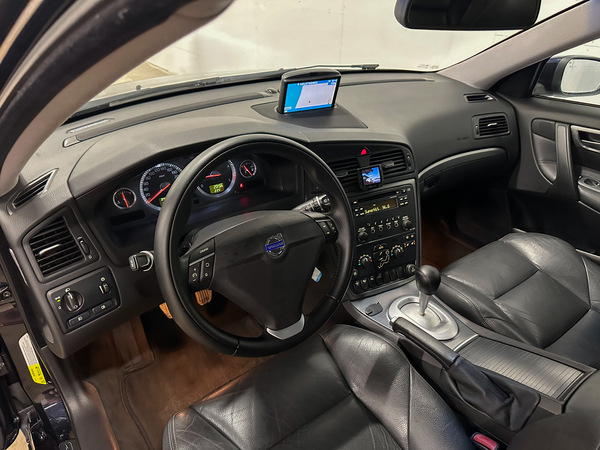 Volvo V70, 2007, 2.4 dīzelis, manuāla