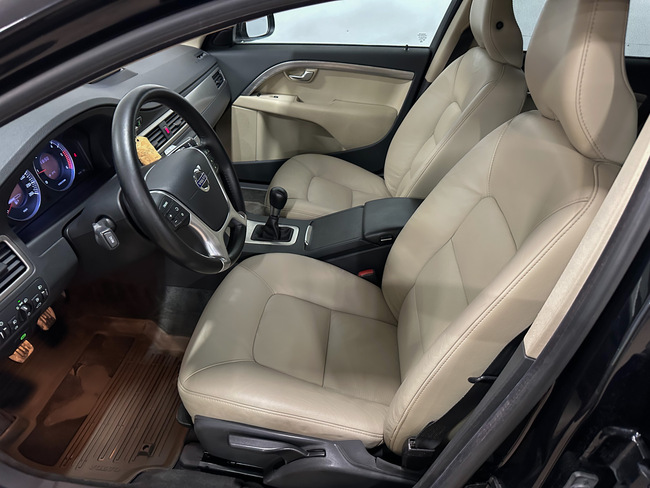 Volvo V70, 2010, 2.0 dīzelis, manuāla