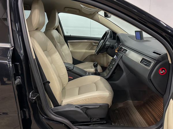 Volvo V70, 2010, 2.0 dīzelis, manuāla