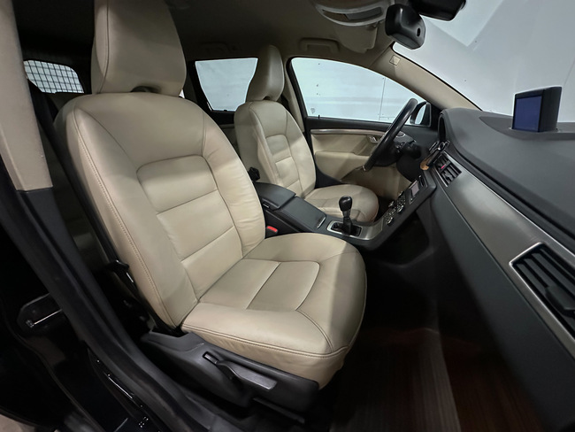 Volvo V70, 2010, 2.0 dīzelis, manuāla