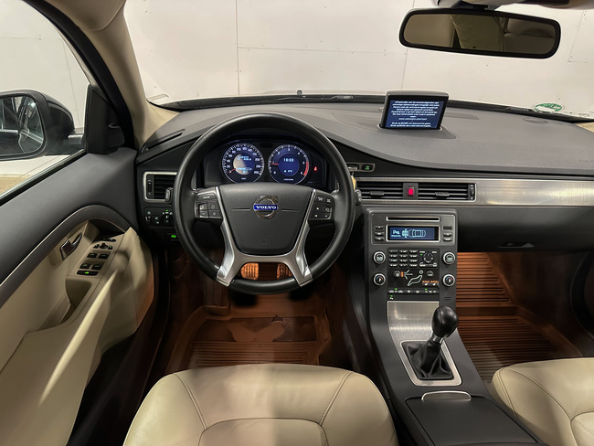 Volvo V70, 2010, 2.0 dīzelis, manuāla