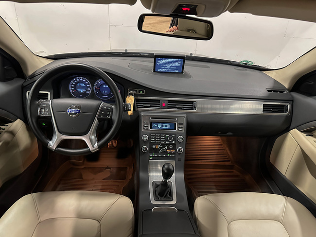 Volvo V70, 2010, 2.0 dīzelis, manuāla