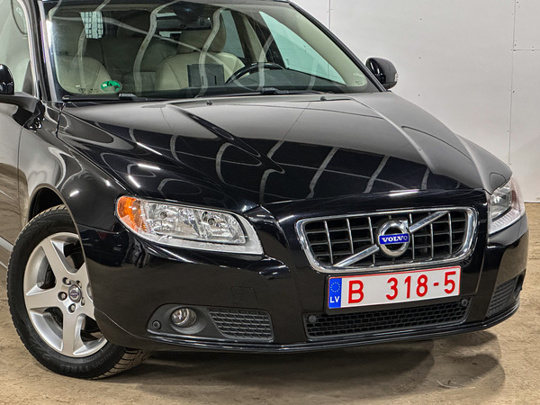Volvo V70, 2010, 2.0 dīzelis, manuāla