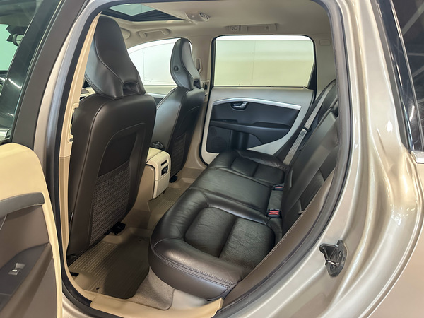 Volvo XC70, 2010, 2.4 dīzelis, manuāla