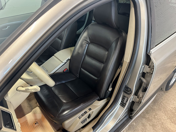 Volvo XC70, 2010, 2.4 dīzelis, manuāla