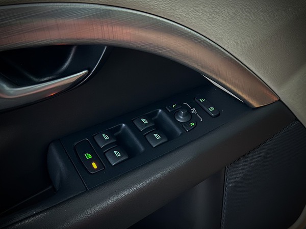 Volvo XC70, 2010, 2.4 dīzelis, manuāla