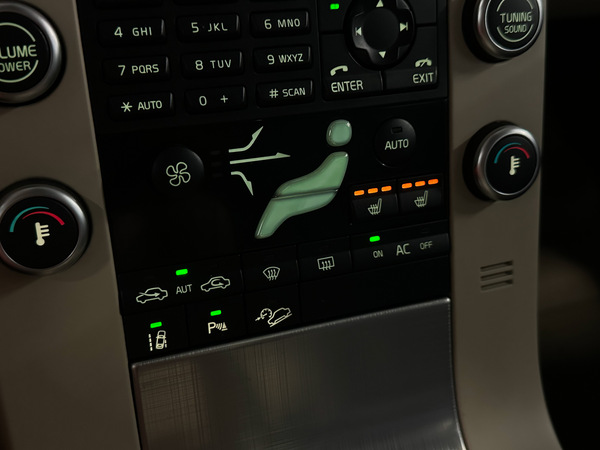 Volvo XC70, 2010, 2.4 dīzelis, manuāla