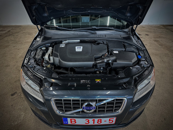 Volvo V70, 2010, 2.4 dīzelis, automāts