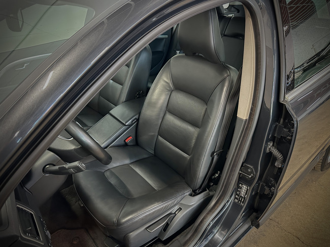 Volvo V70, 2010, 2.4 dīzelis, automāts