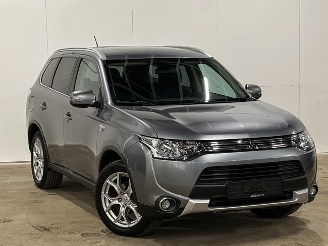 Mitsubishi Outlander, 2015, 2.0 hibrīds, automāts