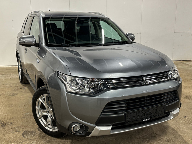 Mitsubishi Outlander, 2015, 2.0 hibrīds, automāts