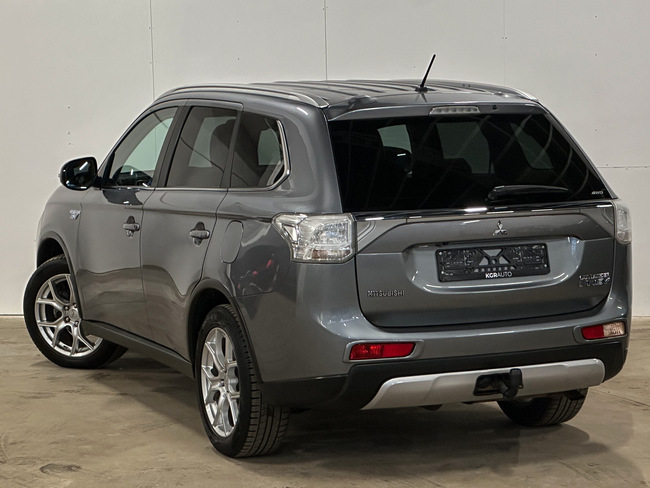 Mitsubishi Outlander, 2015, 2.0 hibrīds, automāts