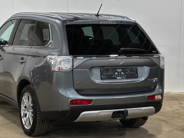 Mitsubishi Outlander, 2015, 2.0 hibrīds, automāts