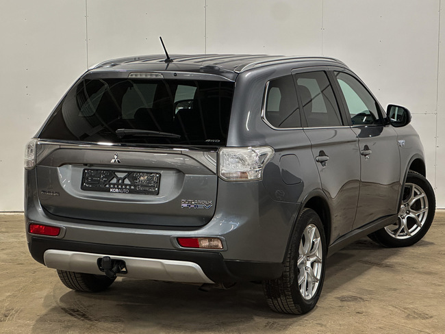 Mitsubishi Outlander, 2015, 2.0 hibrīds, automāts