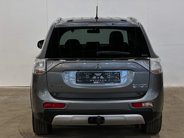 Mitsubishi Outlander, 2015, 2.0 hibrīds, automāts