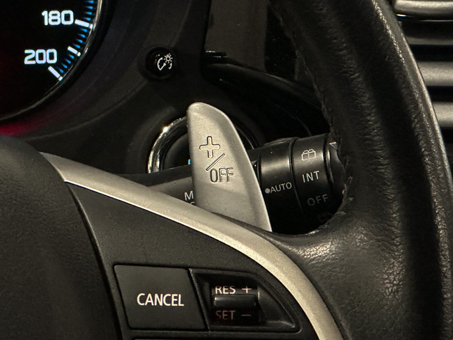 Mitsubishi Outlander, 2015, 2.0 hibrīds, automāts