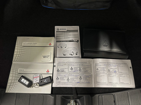 Mitsubishi Outlander, 2015, 2.0 hibrīds, automāts