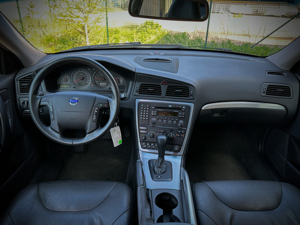 Volvo XC70, 2005, 2.4 dīzelis, automāts