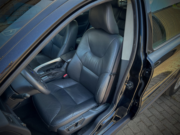 Volvo XC70, 2005, 2.4 dīzelis, automāts