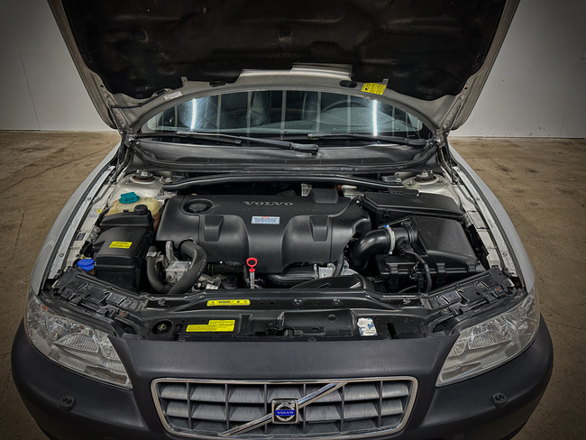 Volvo XC70, 2005, 2.4 dīzelis, manuāla